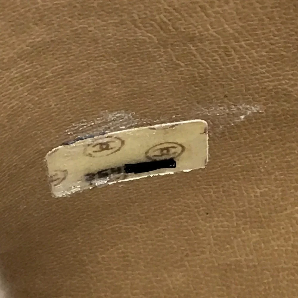 CHANEL Vintage Cream Caviar Leather Logo Shoulder Bag